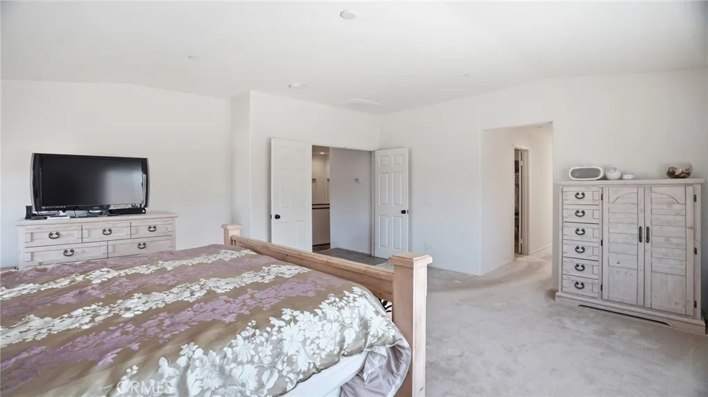 4727 W Vahan Court, Lancaster, California 93536 home-pic-32