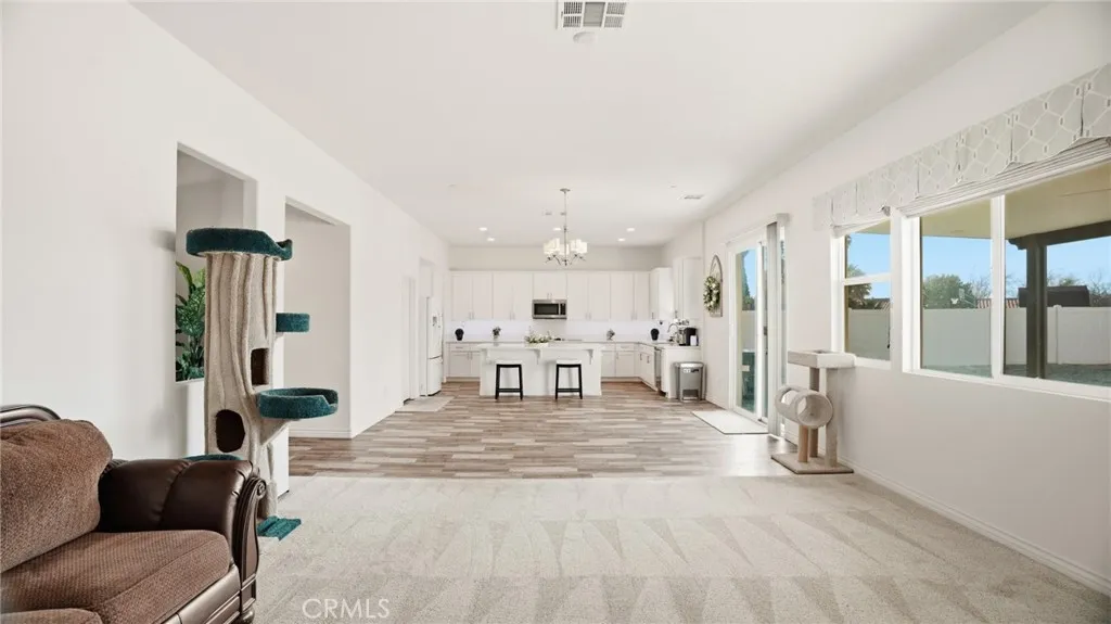 4727 W Vahan Court, Lancaster, California 93536 home-pic-6