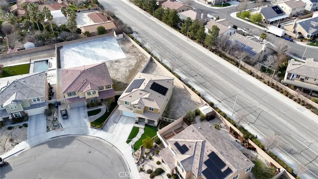 4727 W Vahan Court, Lancaster, California 93536 home-pic-64
