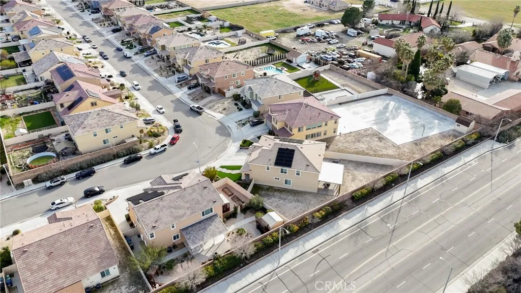 4727 W Vahan Court, Lancaster, California 93536 home-pic-67