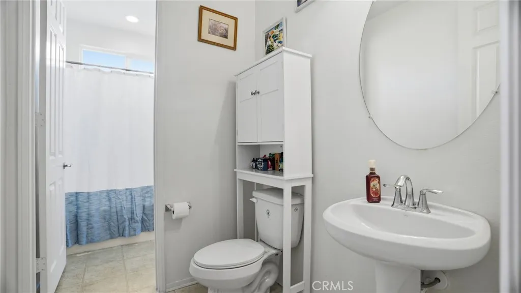4727 W Vahan Court, Lancaster, California 93536 home-pic-22