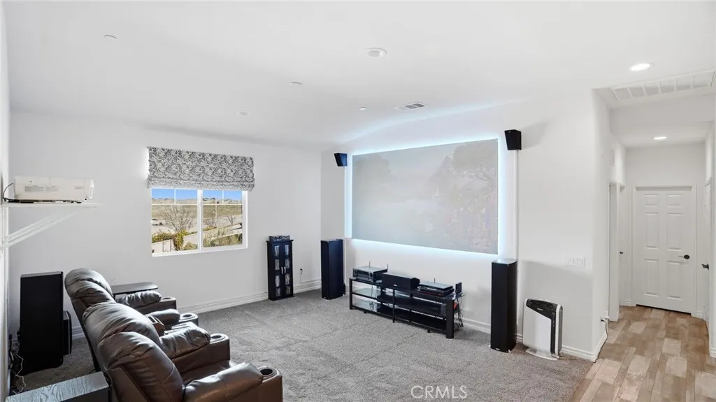 4727 W Vahan Court, Lancaster, California 93536 home-pic-28