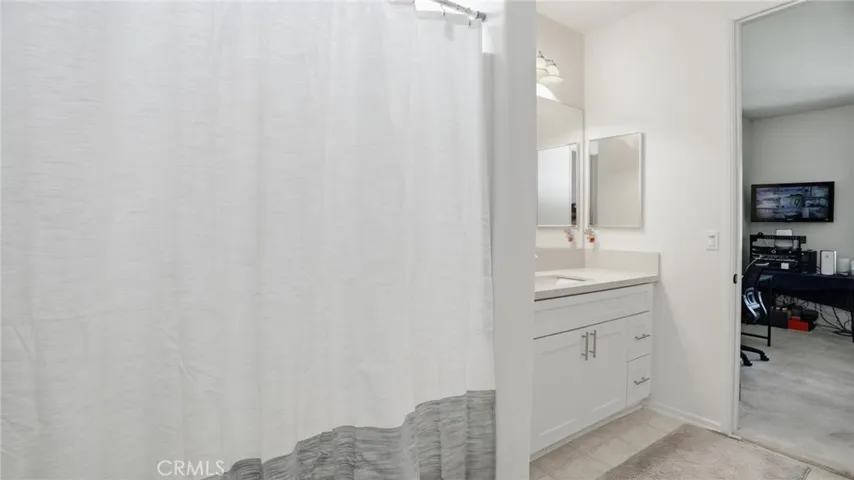 4727 W Vahan Court, Lancaster, California 93536