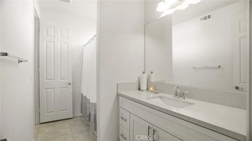 4727 W Vahan Court, Lancaster, California 93536