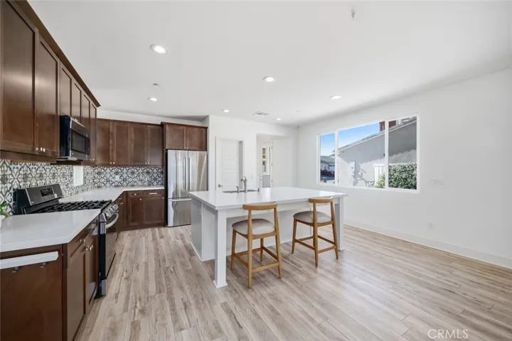 3898 Hayfield Loop, San Luis Obispo, California 93401