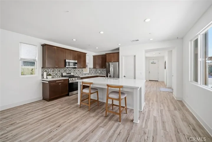 3898 Hayfield Loop, San Luis Obispo, California 93401