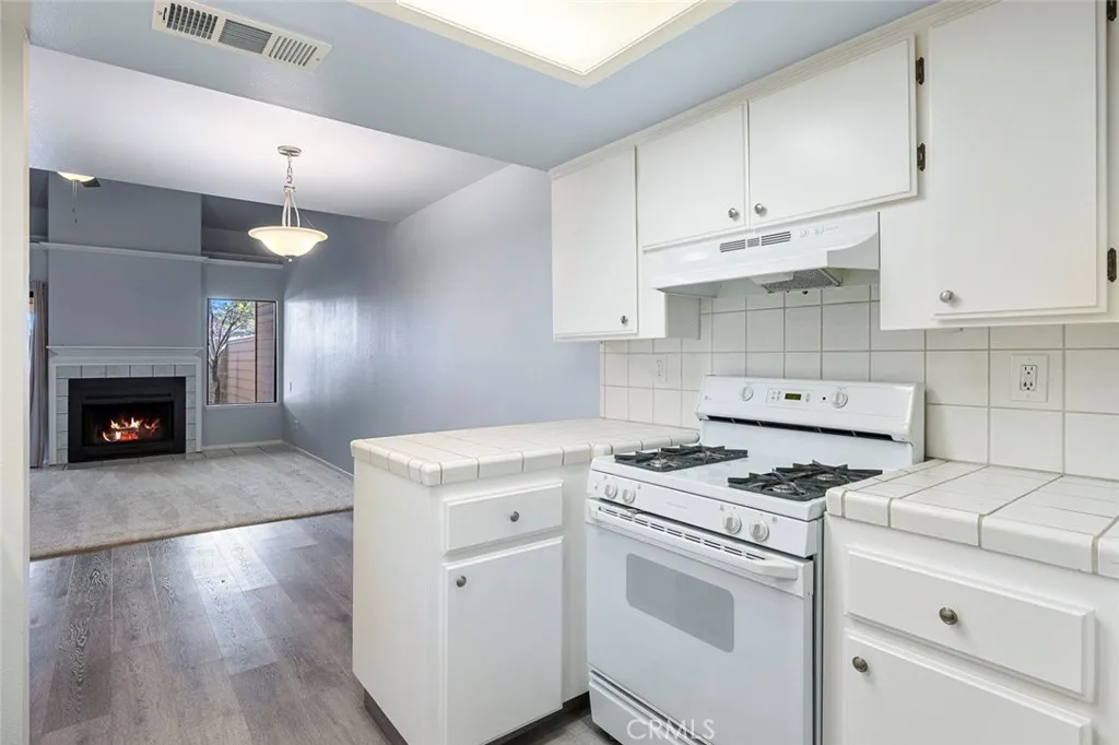 474 E Alluvial 174, Fresno, California 93720 home-pic-10