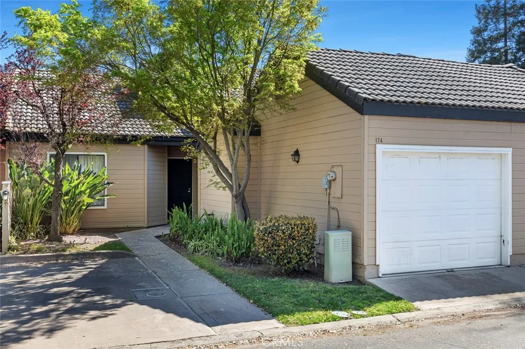 474 E Alluvial 174, Fresno, California 93720 home-pic-36