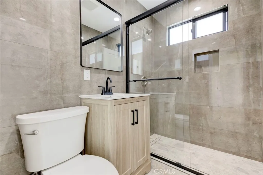 210 W Alameda, Burbank, California 91502 home-pic-9