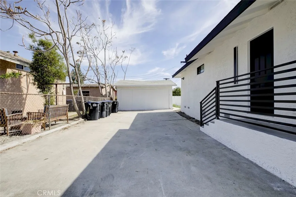 210 W Alameda, Burbank, California 91502 home-pic-21