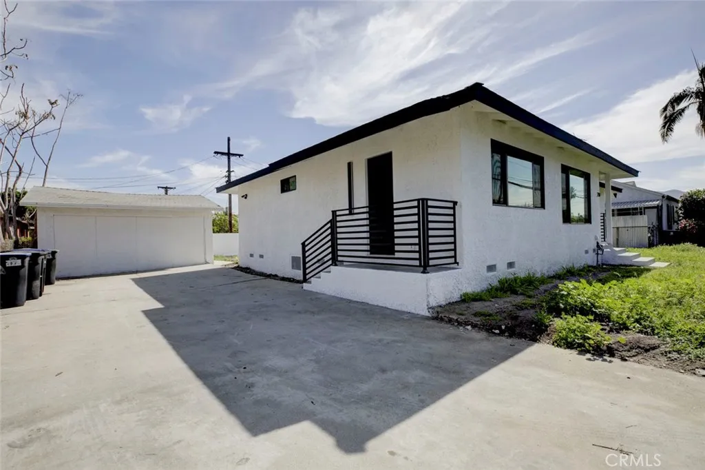 210 W Alameda, Burbank, California 91502 home-pic-20