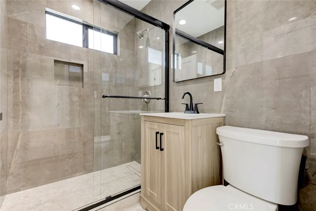 210 W Alameda, Burbank, California 91502 home-pic-15