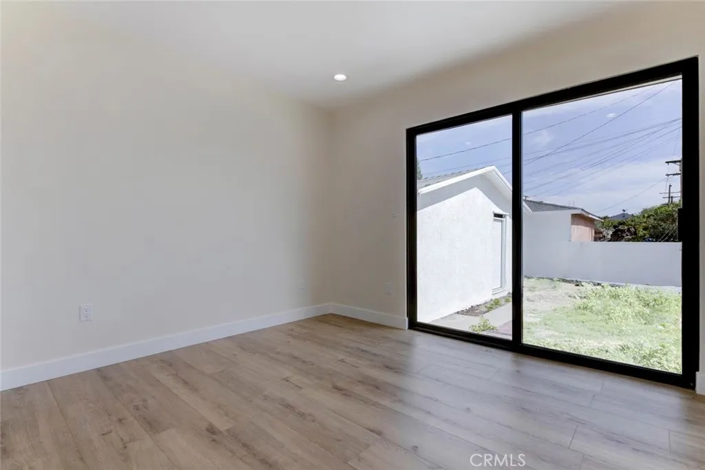 210 W Alameda, Burbank, California 91502 home-pic-10