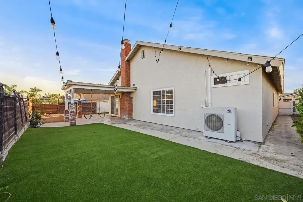 973 Stillwell Ave, San Diego, California 92114 home-pic-25