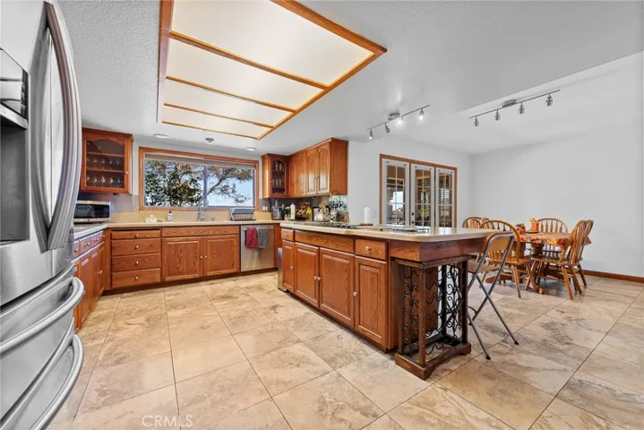 26100 Calle Corveta, Temecula, California 92590