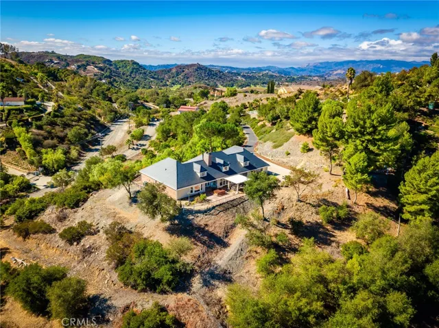 26100 Calle Corveta, Temecula, California 92590