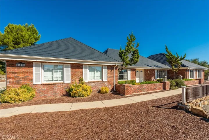 26100 Calle Corveta, Temecula, California 92590