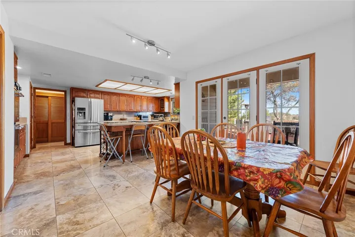 26100 Calle Corveta, Temecula, California 92590