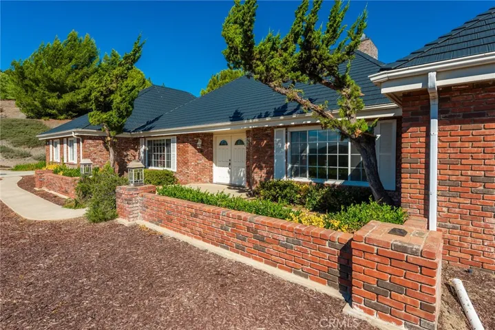 26100 Calle Corveta, Temecula, California 92590