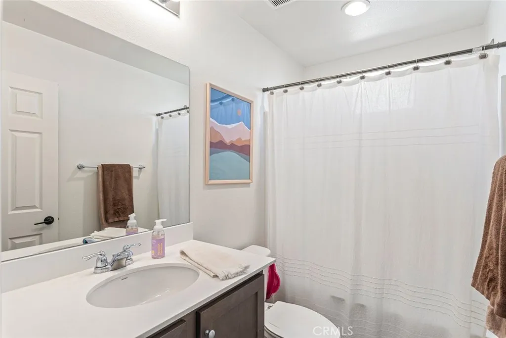 29102 Larch, Lake Elsinore, California 92530 home-pic-18