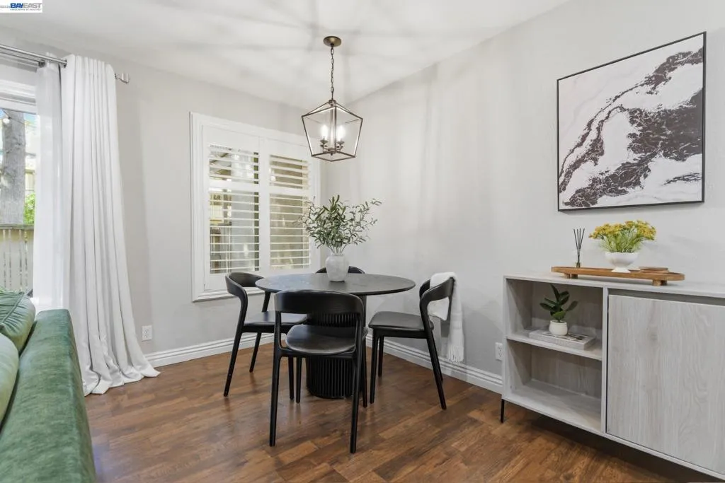 2724 2724 Oak Rd 88, Walnut Creek, California 94597 home-pic-6
