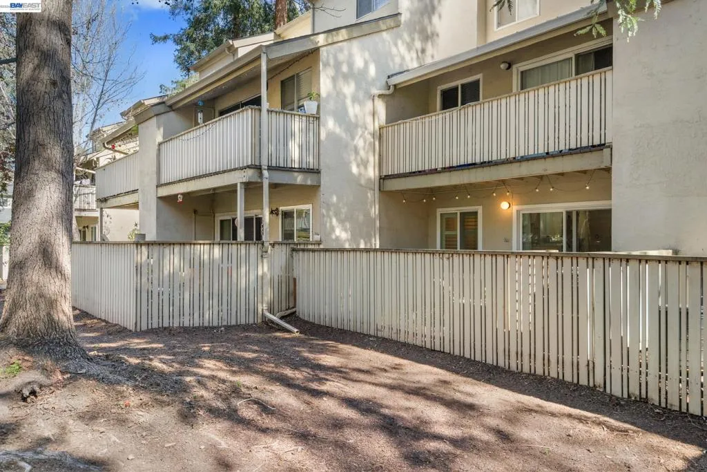 2724 2724 Oak Rd 88, Walnut Creek, California 94597 home-pic-22