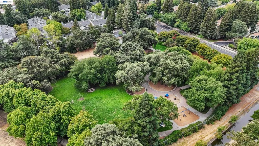2724 2724 Oak Rd 88, Walnut Creek, California 94597 home-pic-29