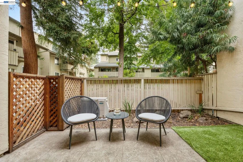 2724 2724 Oak Rd 88, Walnut Creek, California 94597 home-pic-18