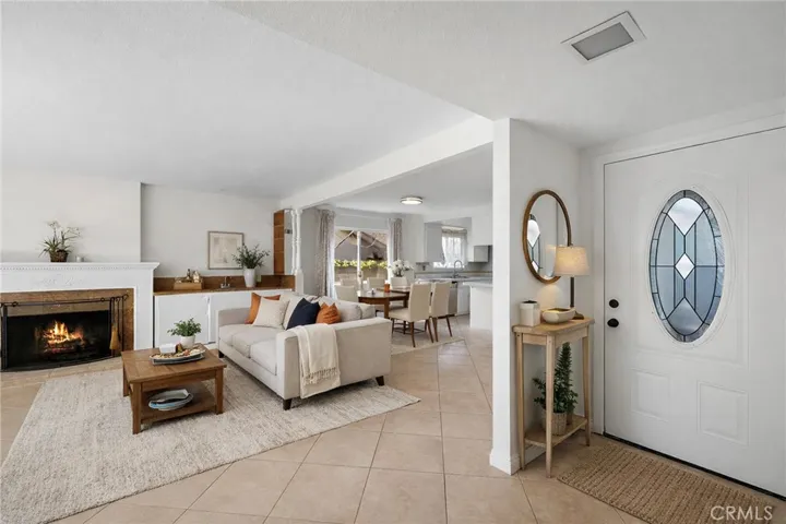 Photo Virtually Staged