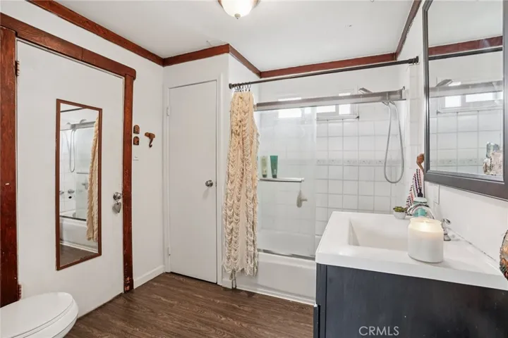 1940 N Ardmore, Manhattan Beach, California 90266