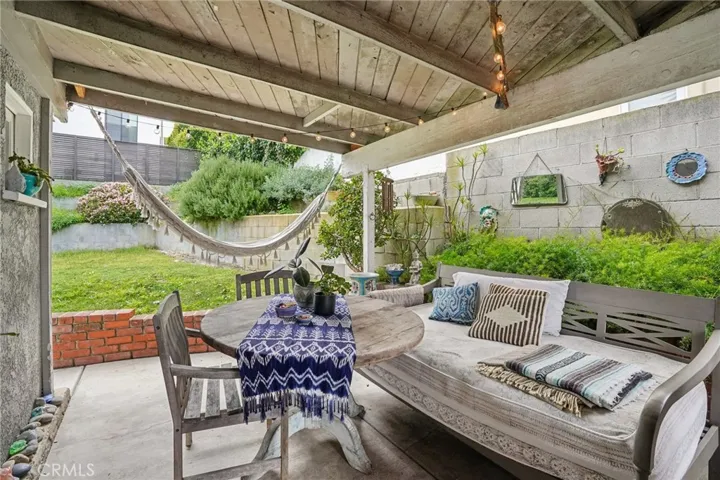 1940 N Ardmore, Manhattan Beach, California 90266