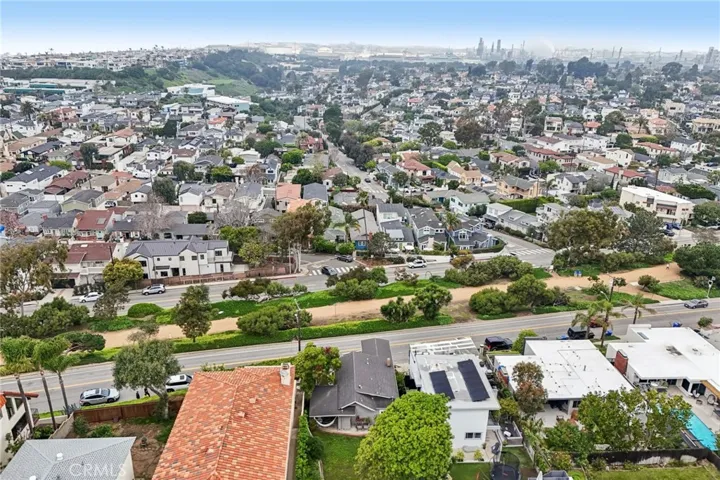 1940 N Ardmore, Manhattan Beach, California 90266