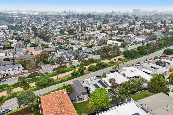 1940 N Ardmore, Manhattan Beach, California 90266