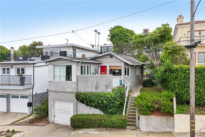 1940 N Ardmore, Manhattan Beach, California 90266