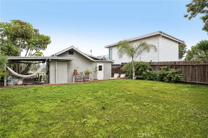 1940 N Ardmore, Manhattan Beach, California 90266