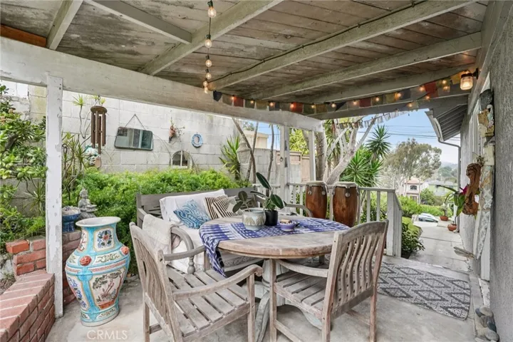 1940 N Ardmore, Manhattan Beach, California 90266