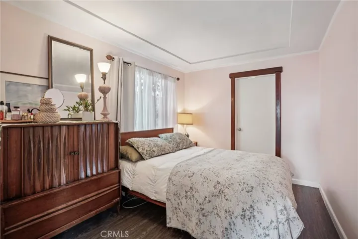 1940 N Ardmore, Manhattan Beach, California 90266