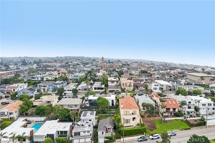 1940 N Ardmore, Manhattan Beach, California 90266