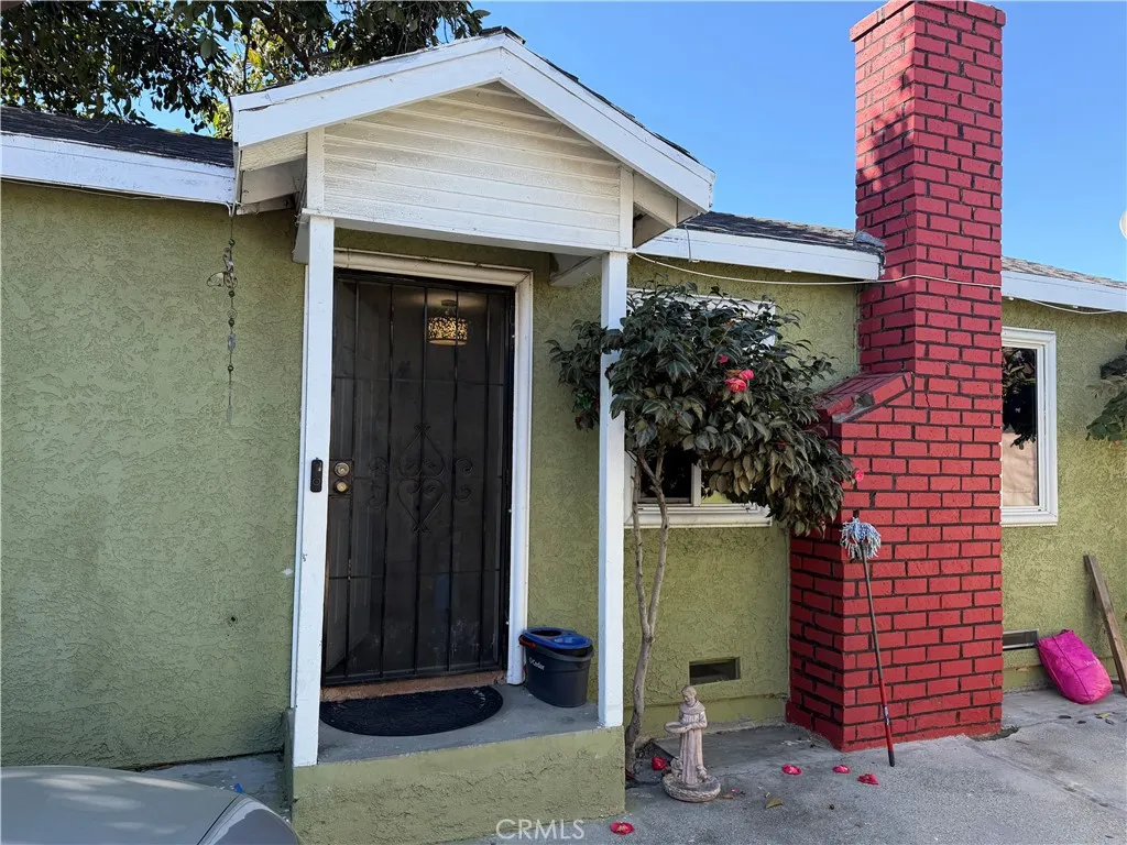 2255 E 105th, Los Angeles, California 90002 home-pic-4