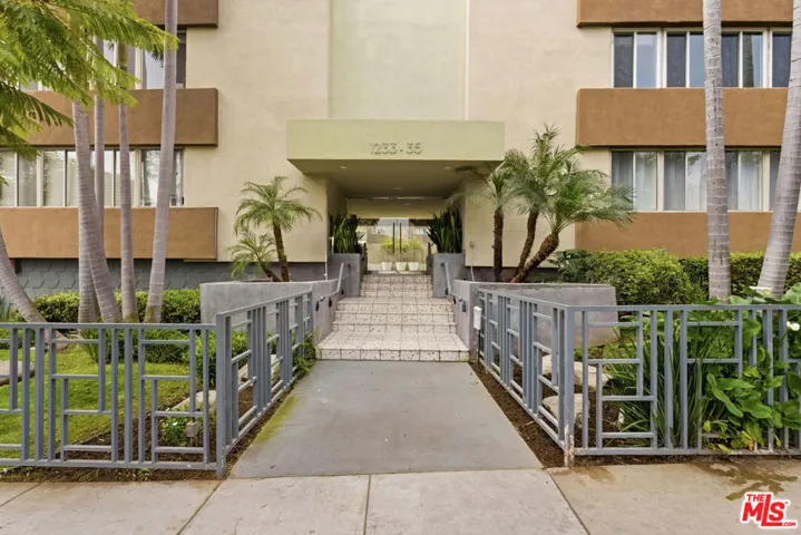 1233 N Laurel Avenue 109, West Hollywood, California 90046