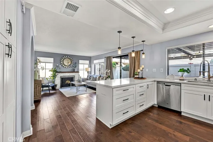 Kitchen feature Eat at Breakfast Counter and is Open to the Family Room