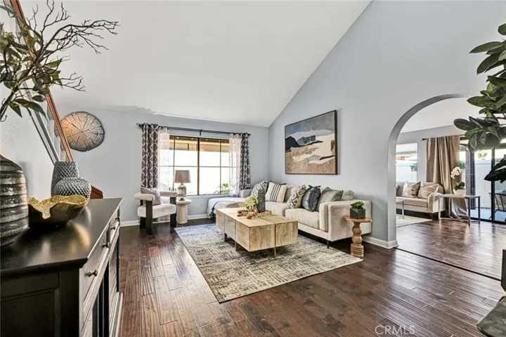 18124 Old Trail Lane, Fountain Valley, California 92708