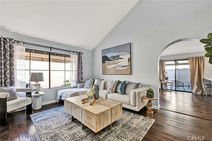 18124 Old Trail Lane, Fountain Valley, California 92708