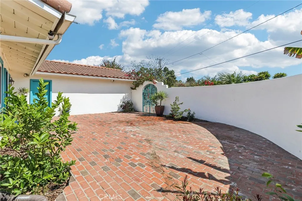 7108 Werner Street, San Diego, California 92122 home-pic-40