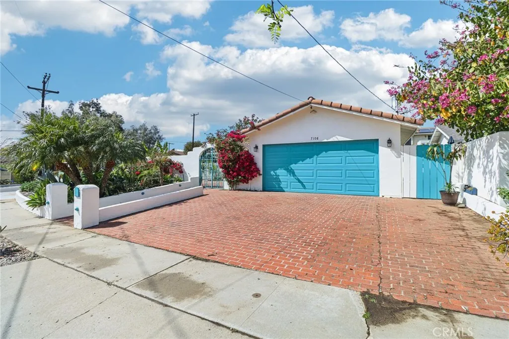 7108 Werner Street, San Diego, California 92122 home-pic-4