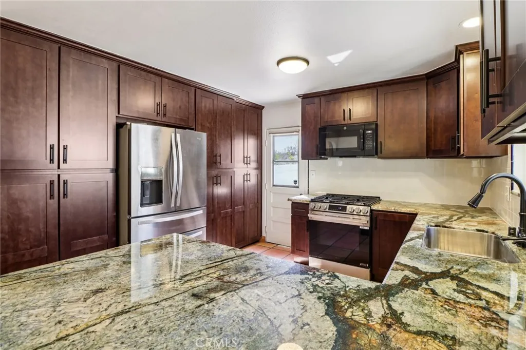 7108 Werner Street, San Diego, California 92122 home-pic-14