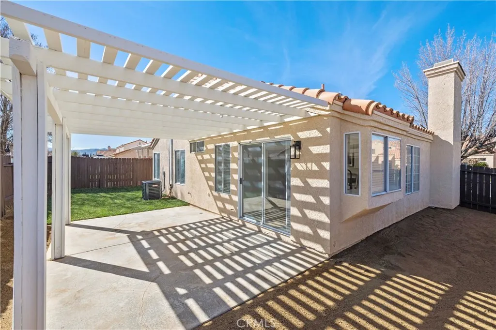 37744 Harvey Street, Palmdale, California 93550 home-pic-36