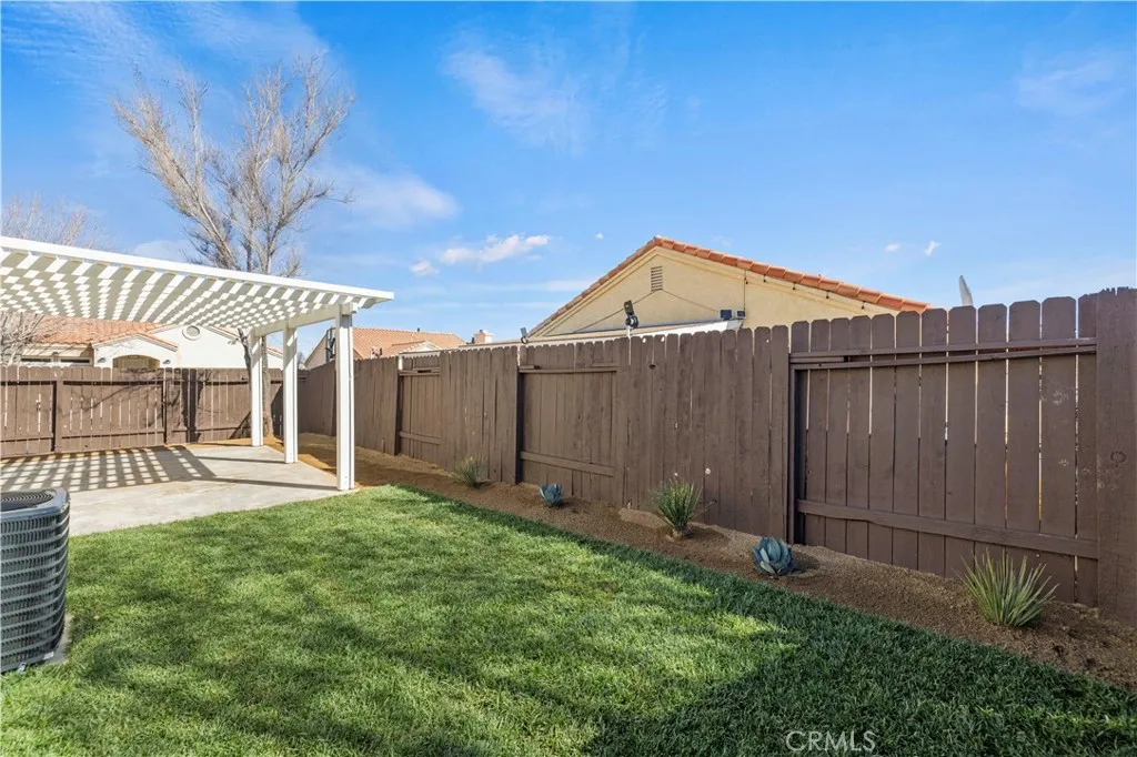 37744 Harvey Street, Palmdale, California 93550 home-pic-37