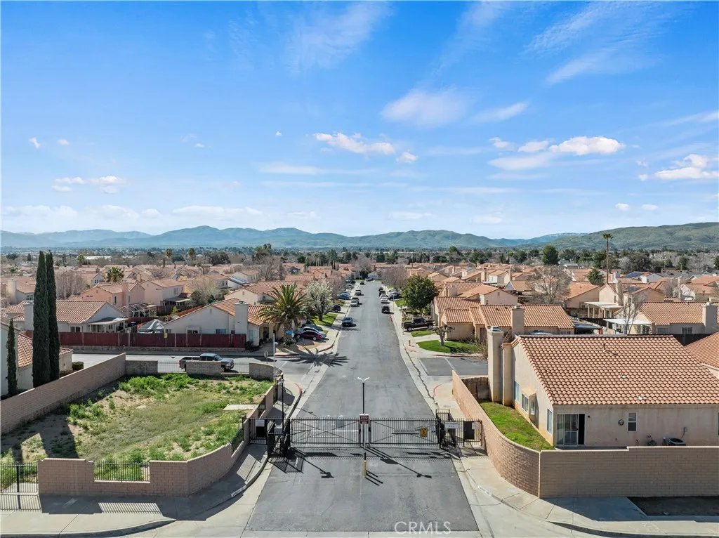 37744 Harvey Street, Palmdale, California 93550 home-pic-44