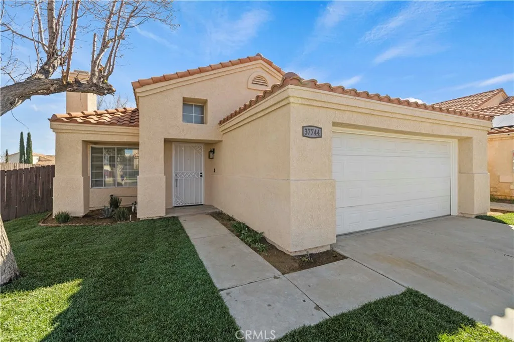 37744 Harvey Street, Palmdale, California 93550 home-pic-4